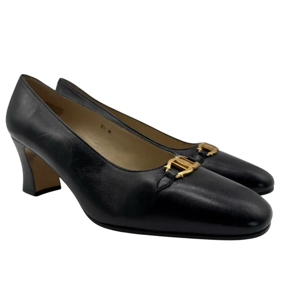 Etienne Aigner Montecarlo Pumps Womens 8.5 Black Excellent‎ Leather Gold Logo